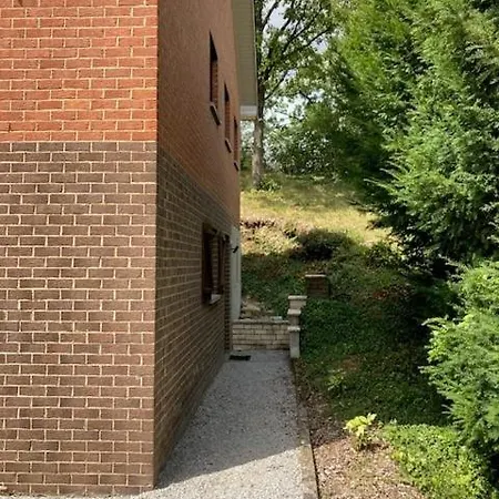 Les Cinq Francais Nismes