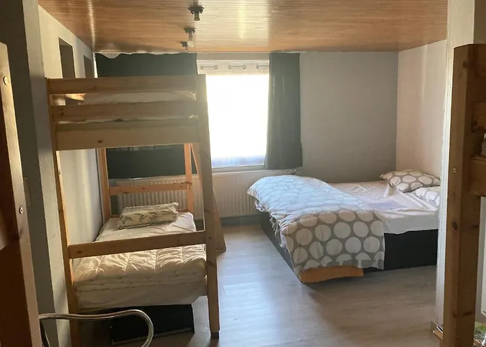 Les Cinq Francais Ferienhaus *