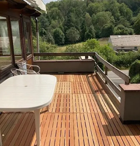 Les Cinq Francais Nismes